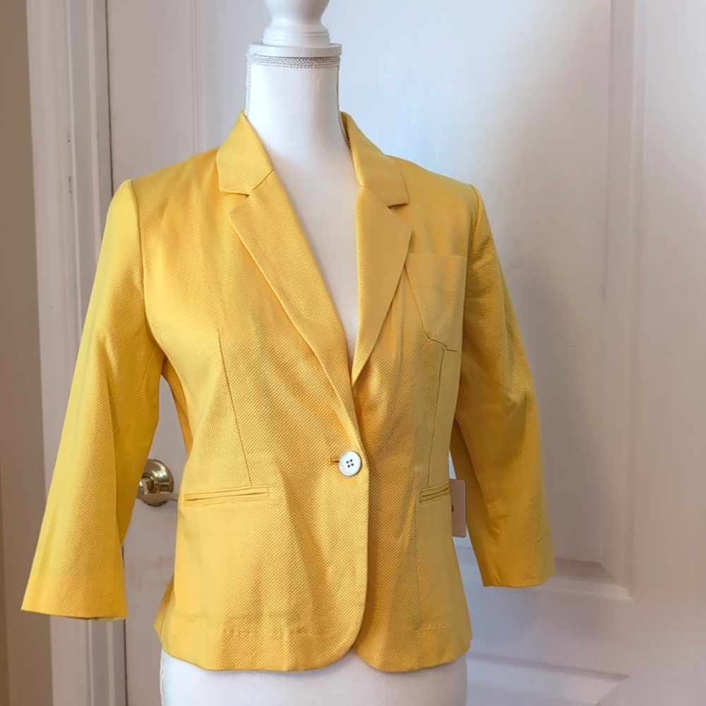 Rafaella Weekend 3/4 Sleeve Yellow Blazer Jacket. Size Small Petite. NWT